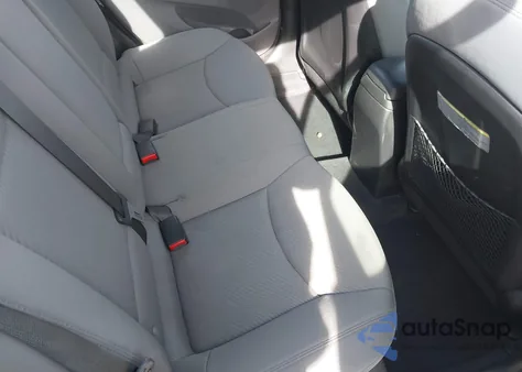 2013 Hyundai Elantra Gls z USA, uszkodzony, nr VIN KMHDH4AE5DU979844